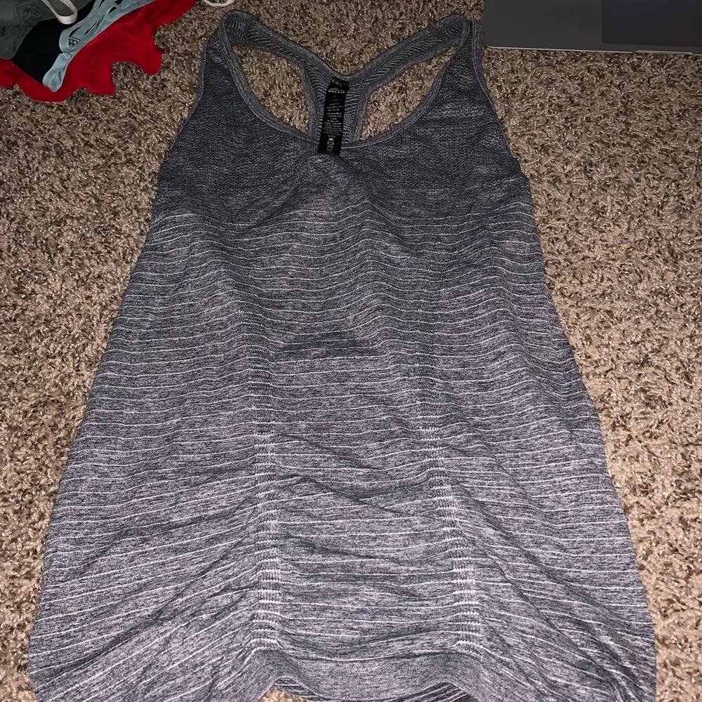 size L tank